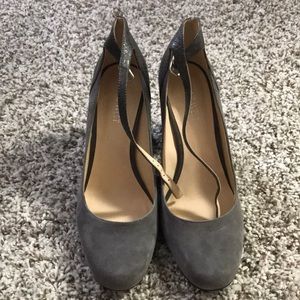 Nine West Gray block heel